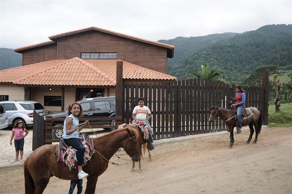 Hotel Rancho La Aurora Jarabacoa Exterior foto